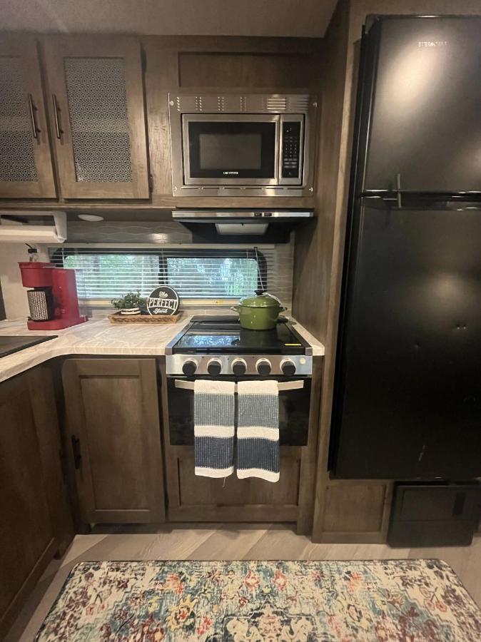 Your Personal 'glamp' Site! Ac - Bbq - Fast Wifi DeLand