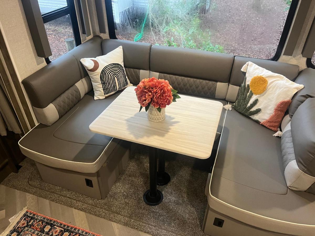 Your Personal 'glamp' Site! Ac - Bbq - Fast Wifi Campsite DeLand
